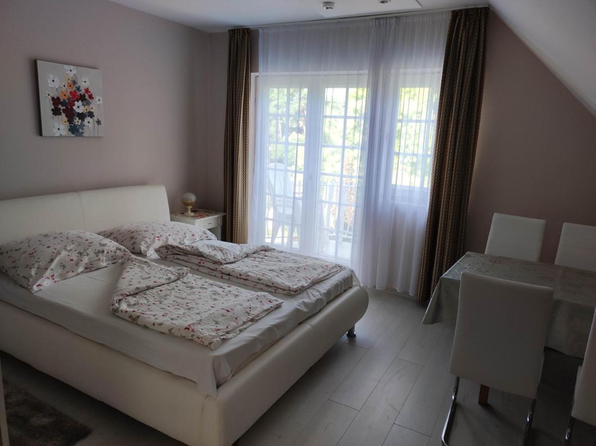 Anna Apartman Siofok Bagian luar foto